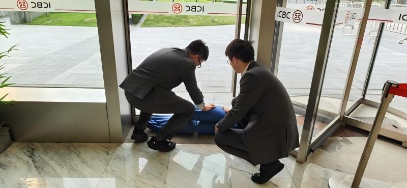 1755674561.jpg 1755674561.jpg